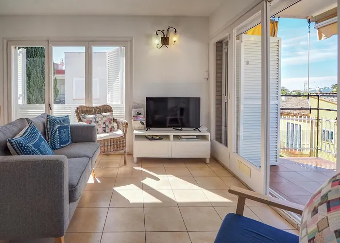 Arlene By Hello Homes Sitges